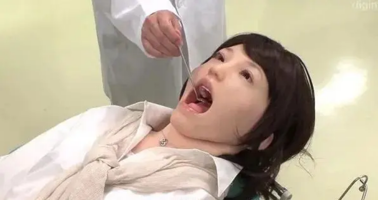 Japanese University Uses Reality Dolls for Medical Teaching 3
